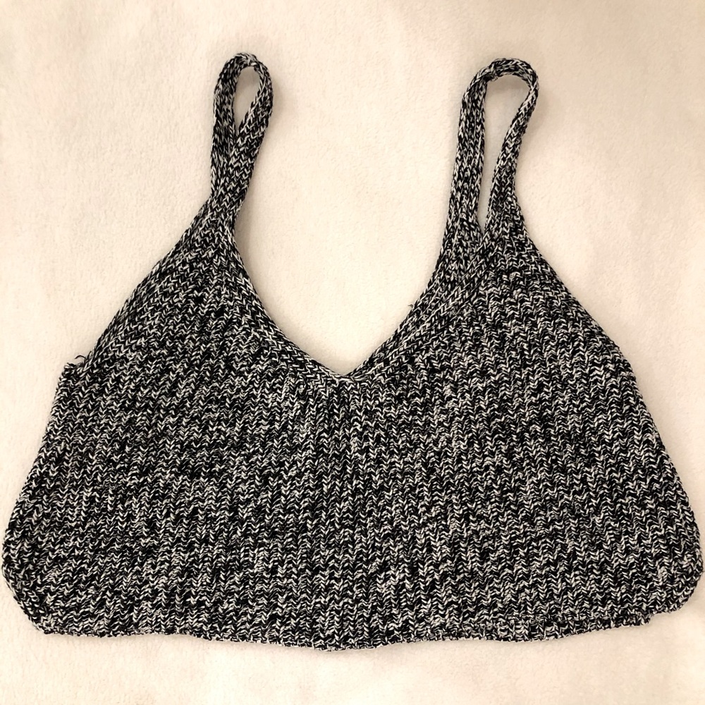 Talula by Aritzia Varrick knit crop top, size M - Picture 8 of 9